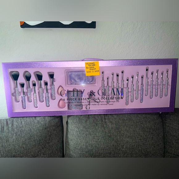 Makeup Copy Glitz And Glam Viral Makeup Brush Set With Pearls Poshmark